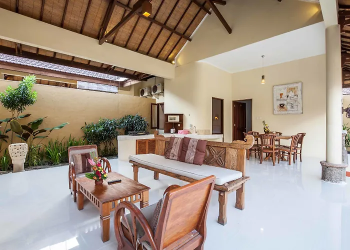 Putri Bali * Seminyak (Bali)