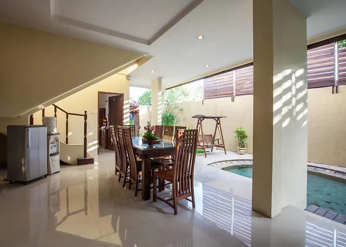 Putri Bali Seminyak (Bali)