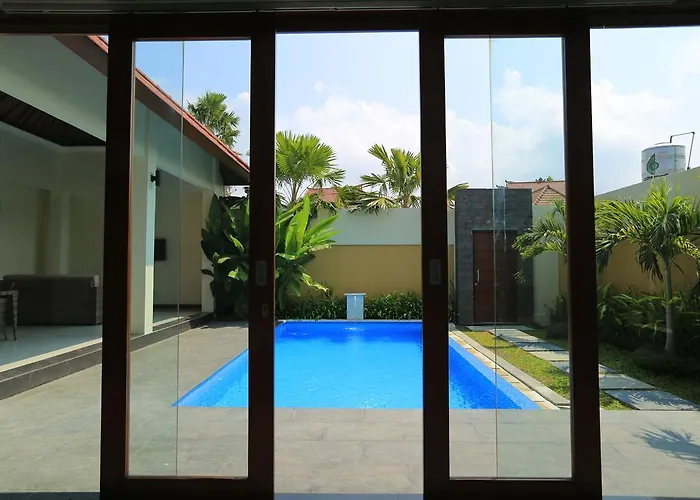 Putri Bali * Seminyak (Bali)